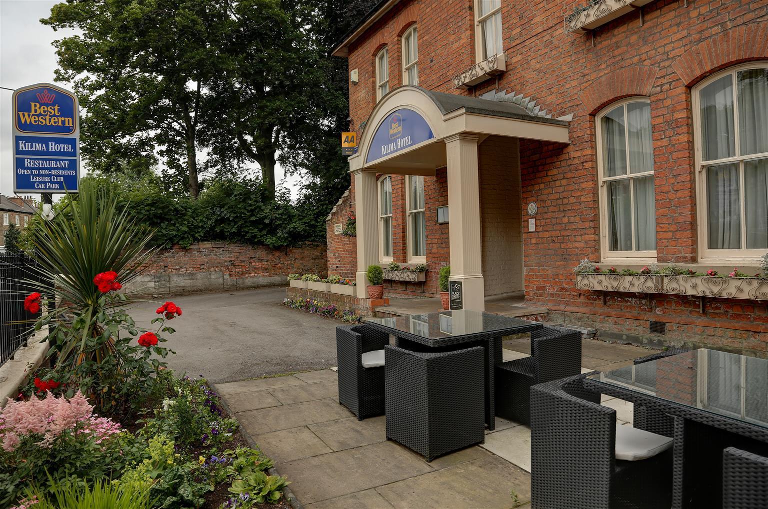 Best Western Kilima Hotel York Exteriör bild
